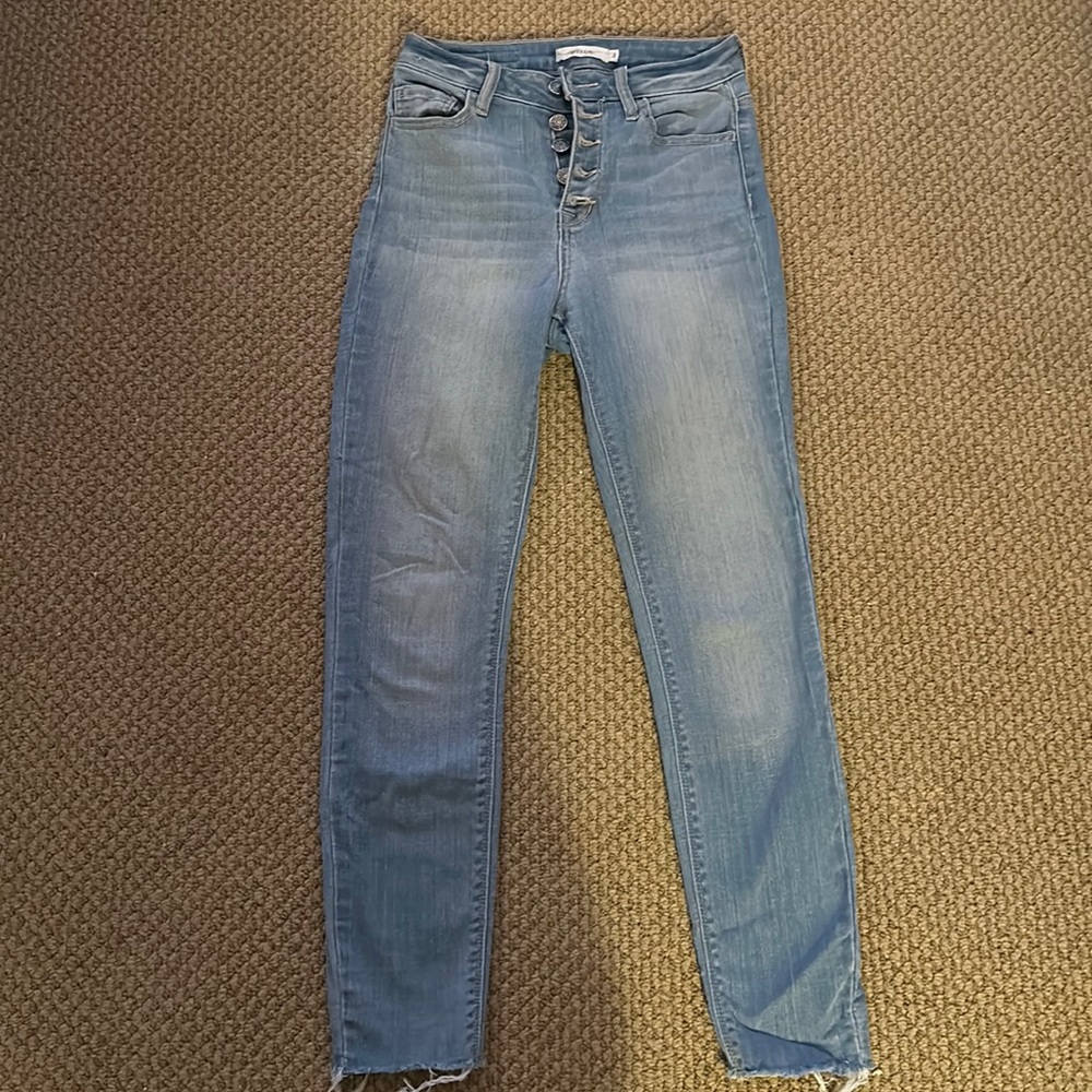 Cello light wash skinny jeans size 3.